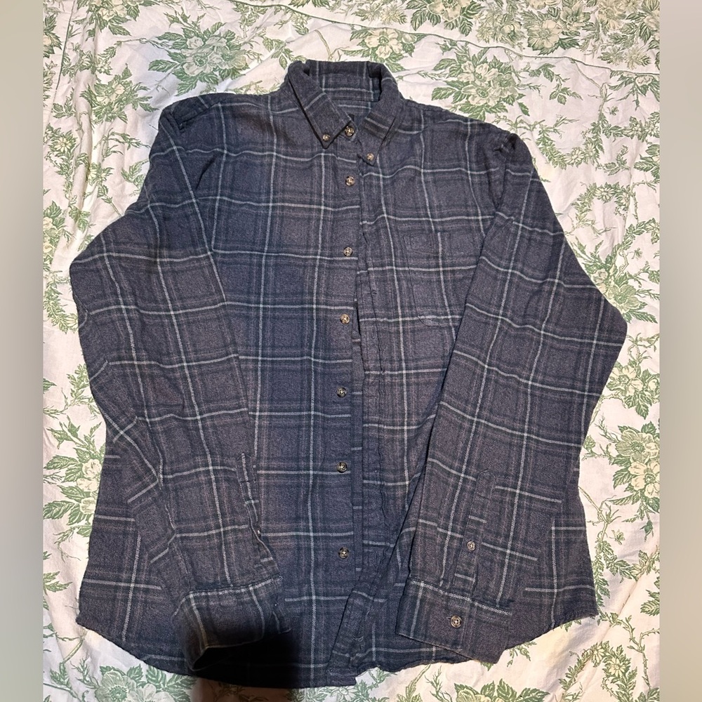 14th & Union Navy and Gray Plaid Shirt